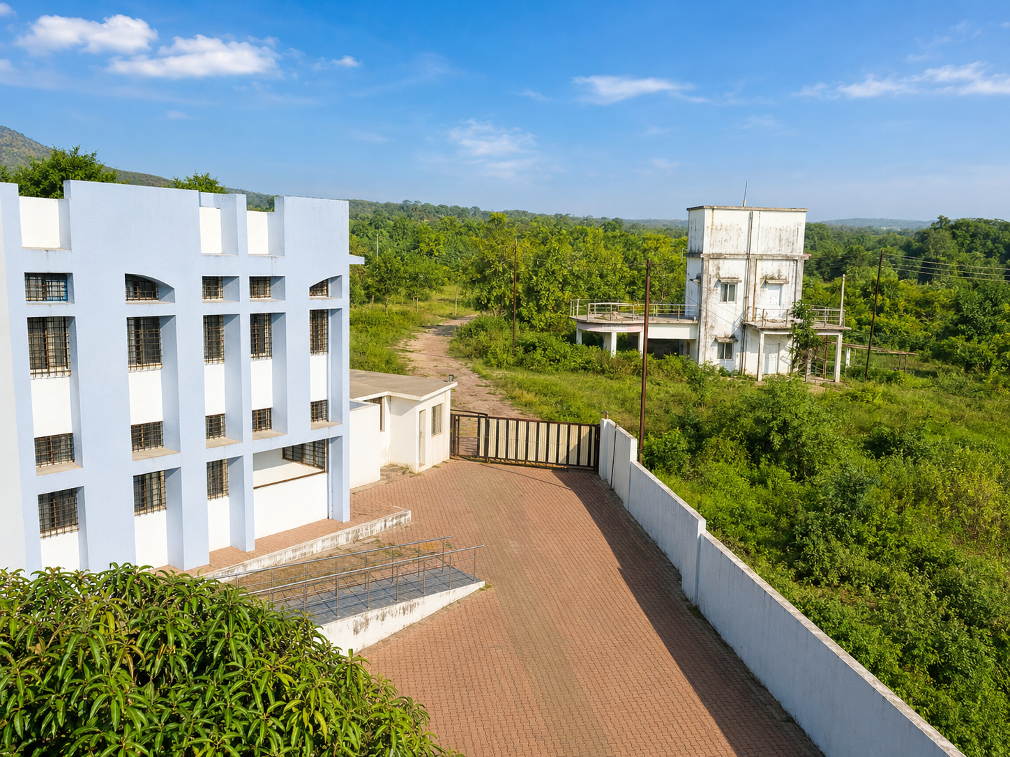 Girls Hostel Campus Exterior